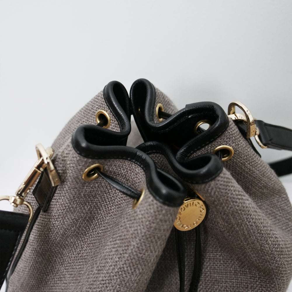 PUSPA BUCKET BAG GREY